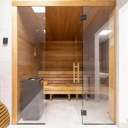 Cozy Studio Apartments Sauna & Ac Krakow By Noclegi Renters Екстериор снимка