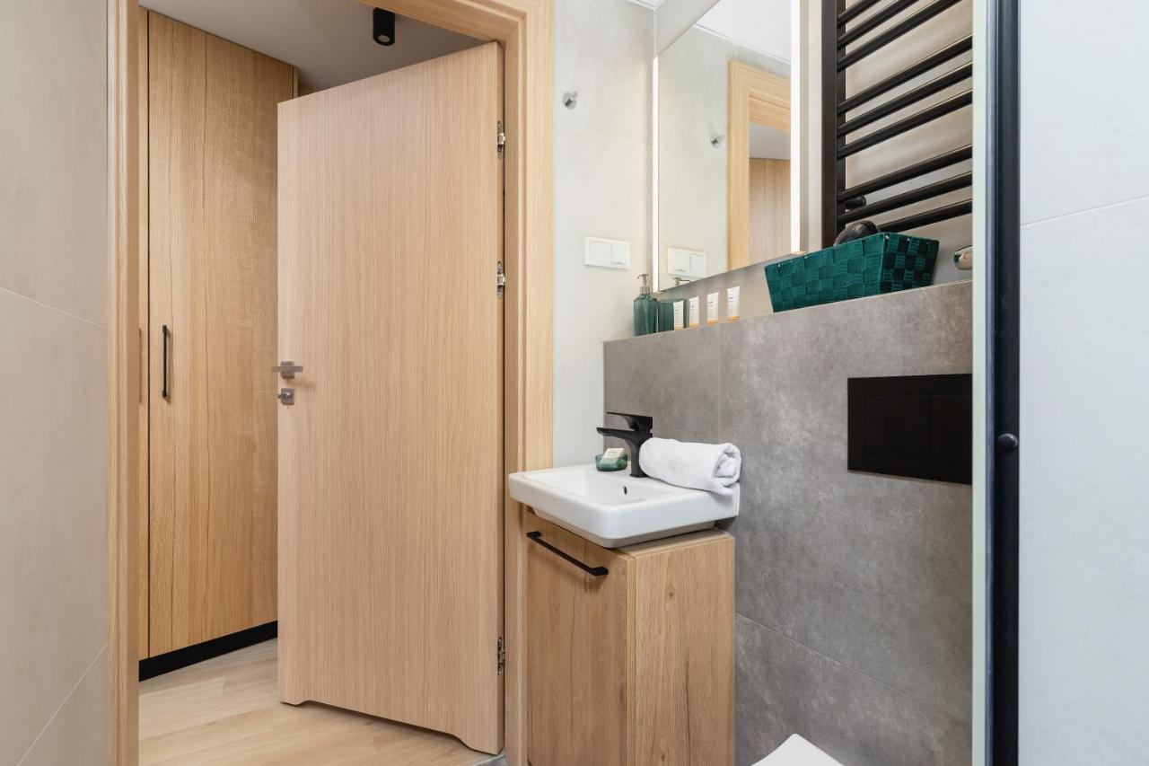 Cozy Studio Apartments Sauna & Ac Krakow By Noclegi Renters Екстериор снимка